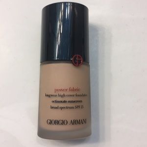 Giorgio Armani Power Fabric Foundation